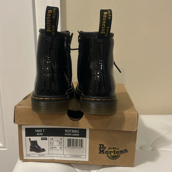 GIRLS' TODDLER DR. MARTENS 1460
SOFTY T LEATHER BOOTS Item # 459717 - Picture 3 of 6